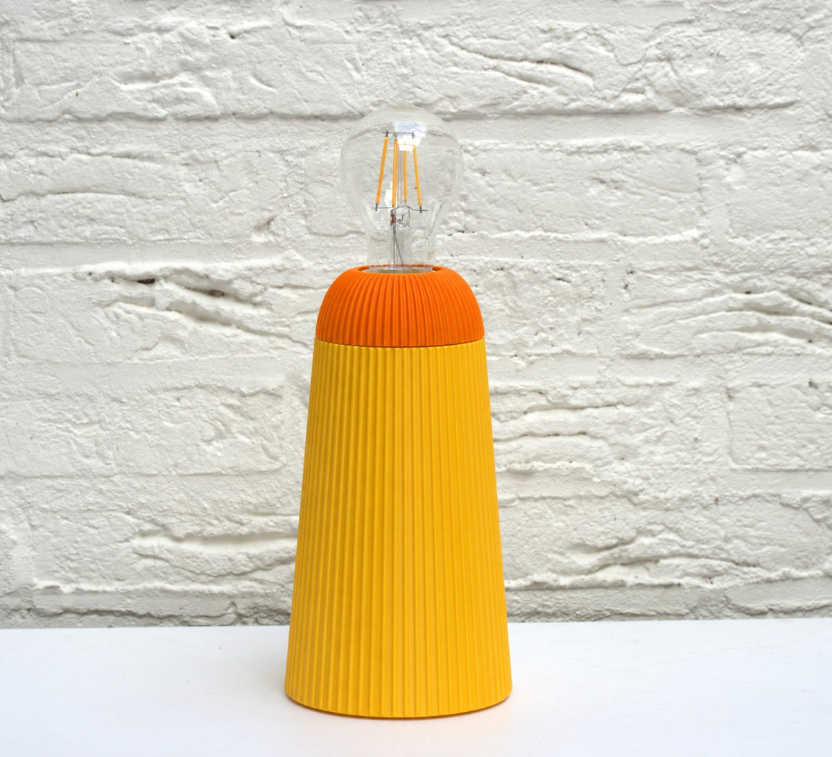 Tafellamp Kumo Cone Retro Glow – Sun Flower Yellow