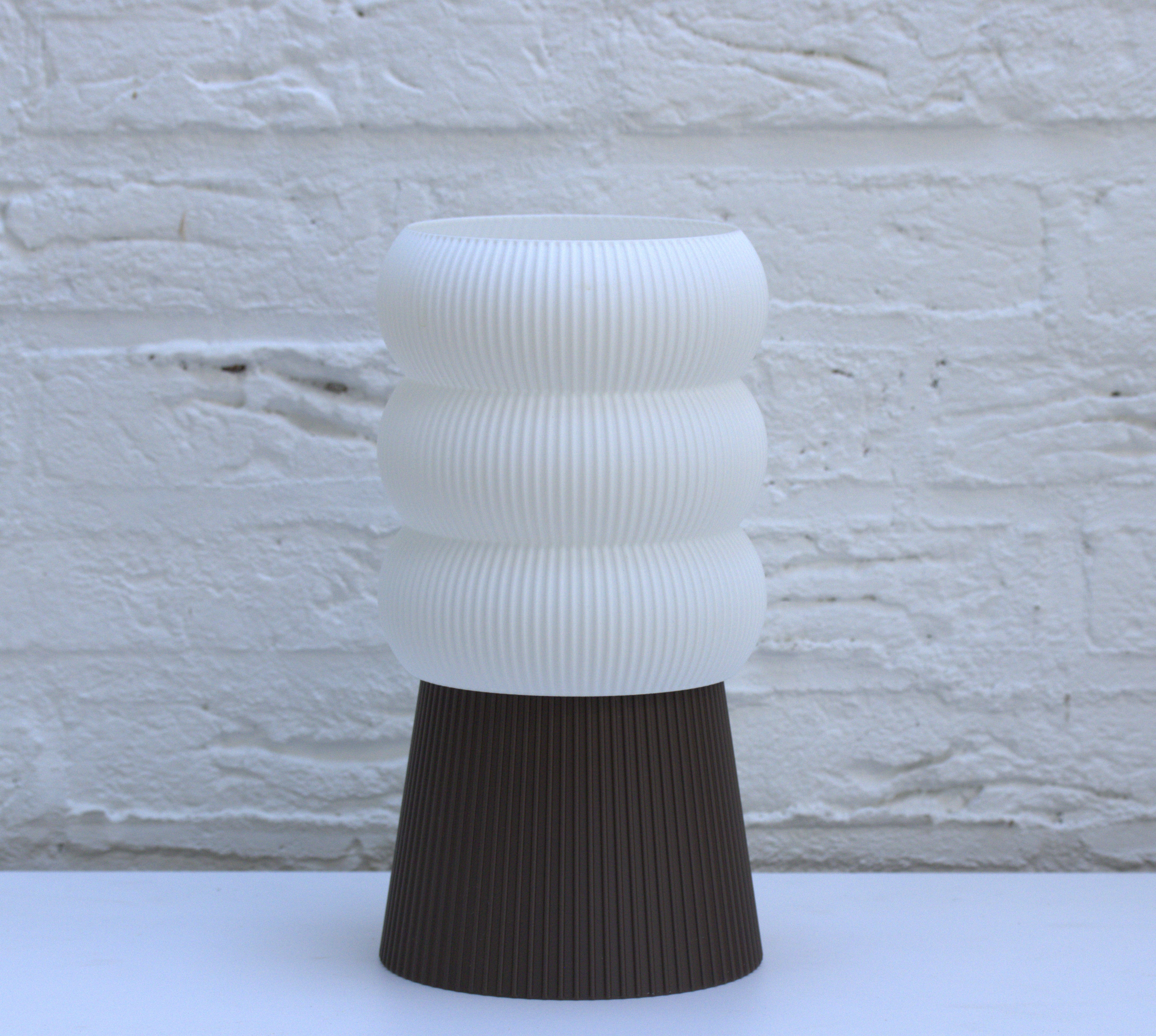 Tafellamp Kumo Cone voet 100mm hoog kap cilinder totum diameter 130mm 150mm hoog 3D geprint